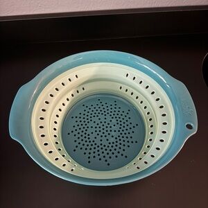 Blue Collapsible Colander